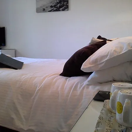 Treliver Farm Bed & Breakfast Saint Wenn